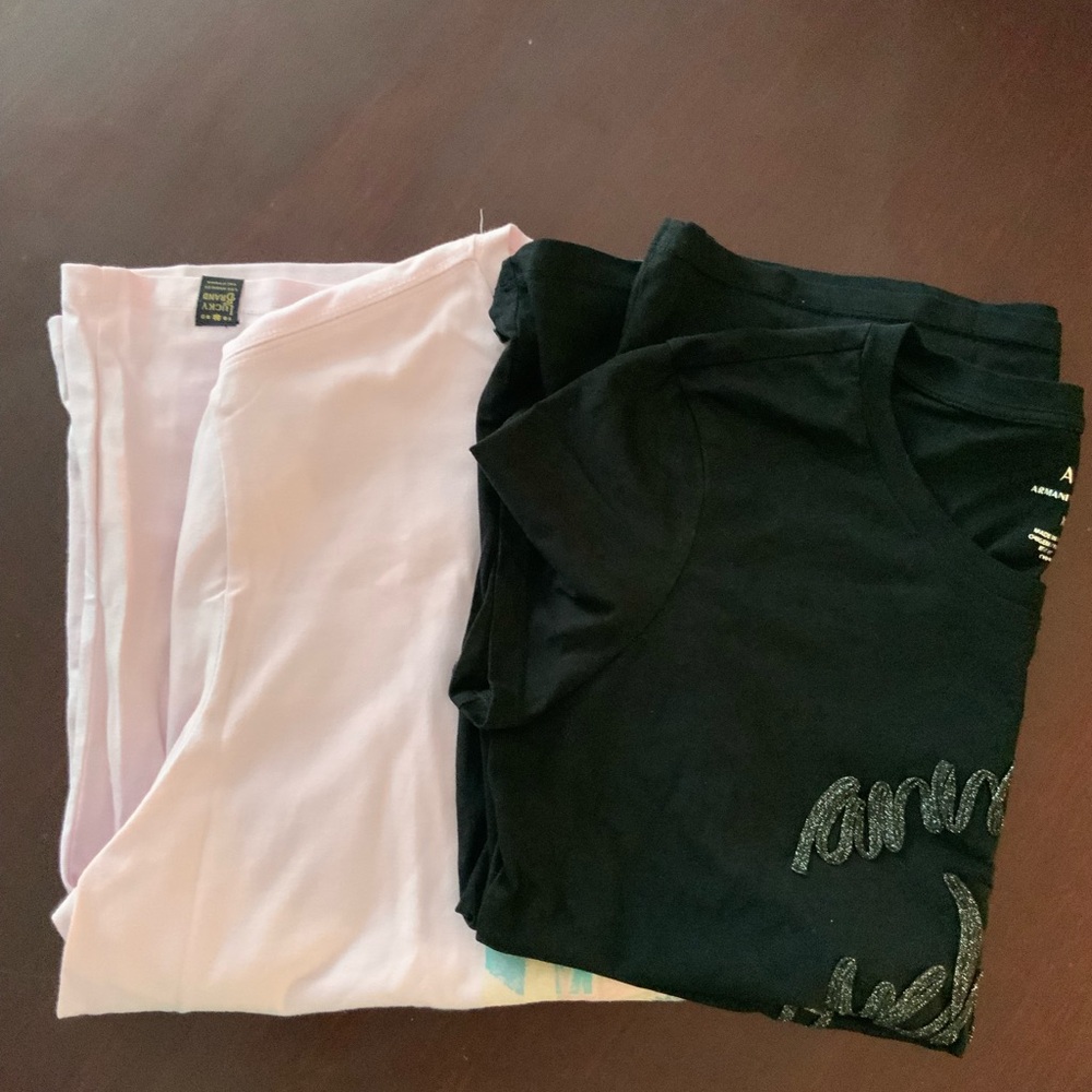 Ladies T-shirt bundle EUC